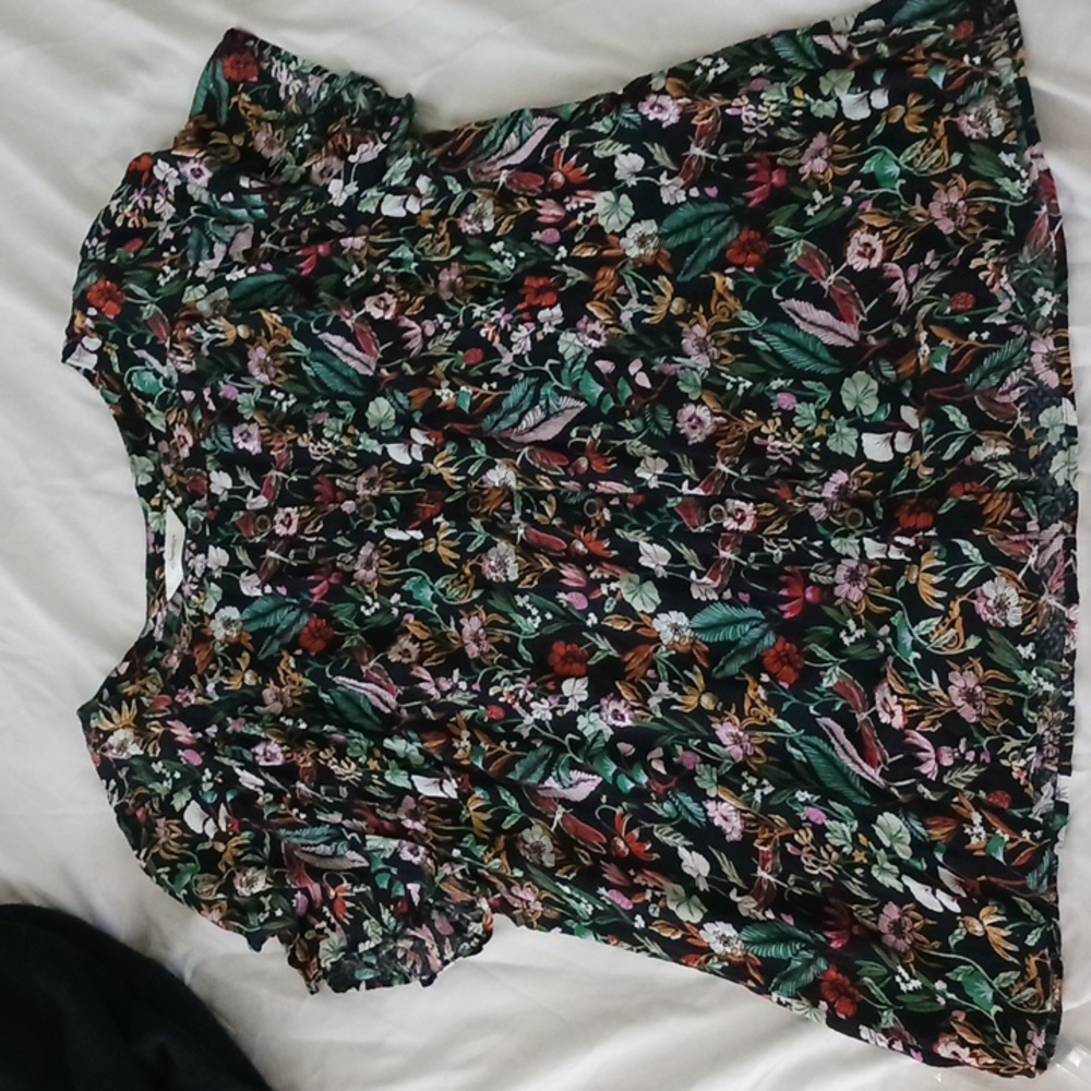 SHORT SLEEVE BLOUSE